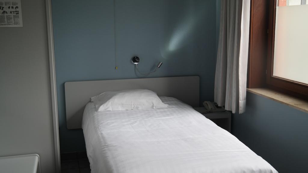 De Bonte Os Hotel & Tower Roeselare Rum bild